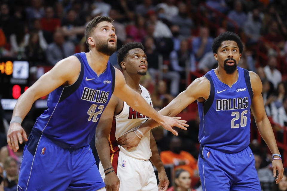 達拉斯獨行俠新同學Spencer Dinwiddie（圖右）。（Sam Navarro-USA TODAY Sports）