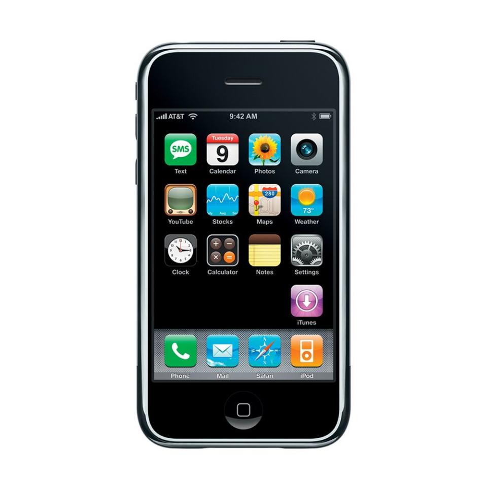 2007 — iPhone