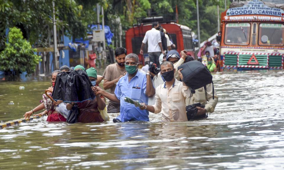 Weather: Rain in Mumbai