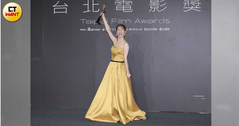 出道多年的百白今年在台北電影獎上以《詭扯》拿下「最佳女配角」。（圖／侯世駿攝）