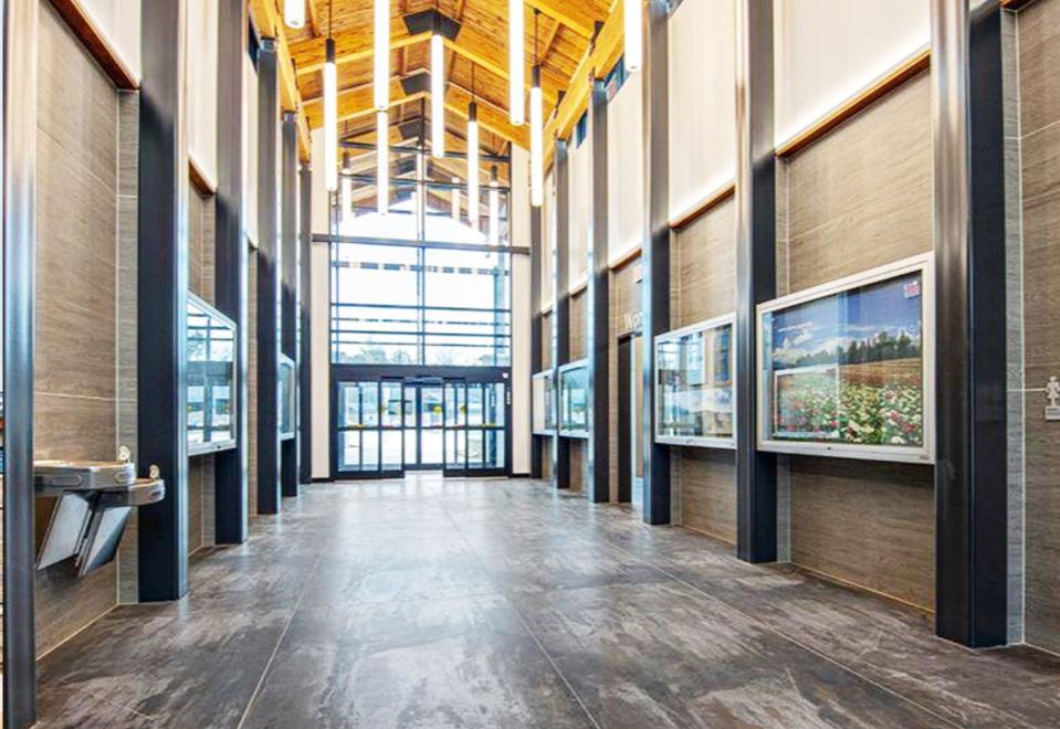 An interior gallery at the new Anderson County Chamber of Commerce Building will allow for rotating exhibits of photos and artwork. (Interior design provided by MBI Companies, Inc.)