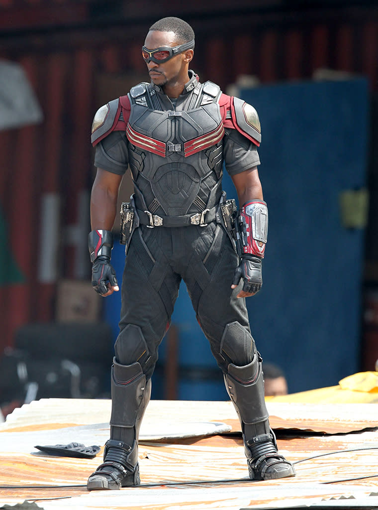 Anthony Mackie strikes a pose as Falcon. Look, no wires!