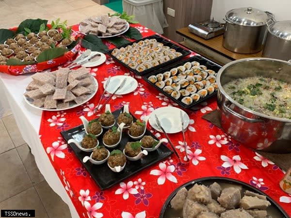 苗栗芋頭產品行銷推廣，公館鄉農會推出「芋頭美食」色香味俱全。（記者江乾松攝）