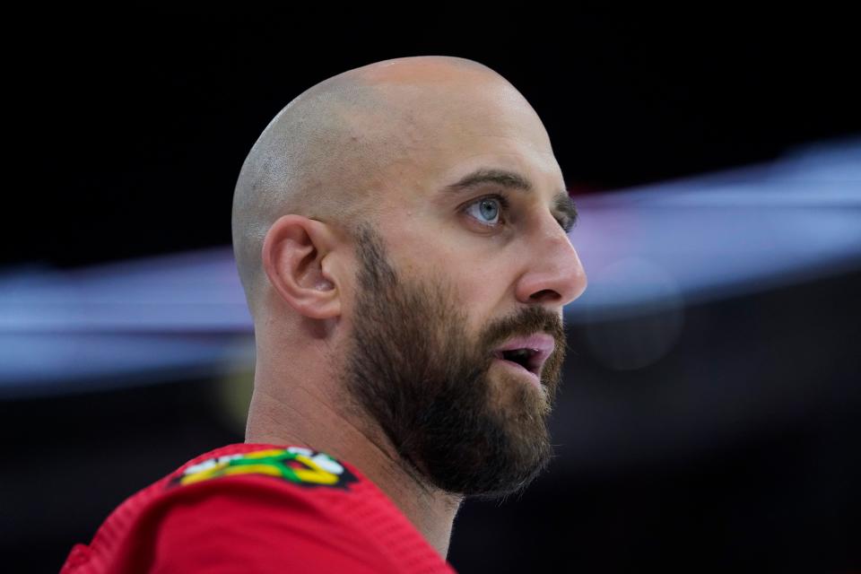 Chicago Blackhawks left wing Nick Foligno warms up for the team's preseason NHL hockey game against the St. Louis Blues on Thursday, Sept. 28, 2023, in Chicago. (AP Photo/Erin Hooley)