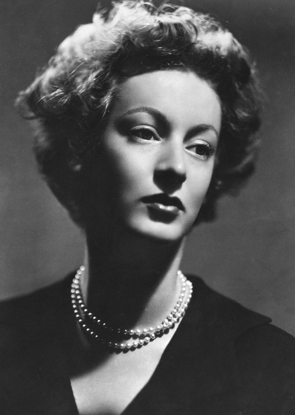 portrait of italian princess marella agnelli caracciolo of castagneto, gianni agnellis wife 1950s photo by mondadori via getty images