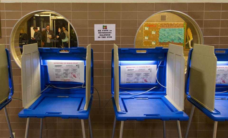 A judged ordered hundreds of thousands of people to be purged from Wisconsin's voter rolls. (Photo: Darren Hauck via Getty Images)