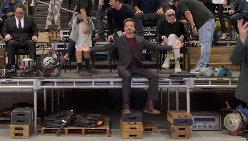 Robert Downey Jr. feiert seinen Platz an der Sonne. (Bild: Screenshot/YouTube/Marvel Entertainment)