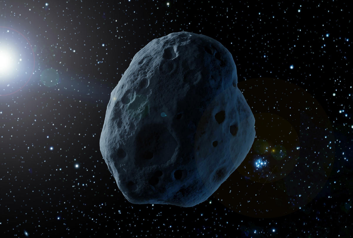 NASA, uzaya kaya fırlatan dev bir asteroit buldu.