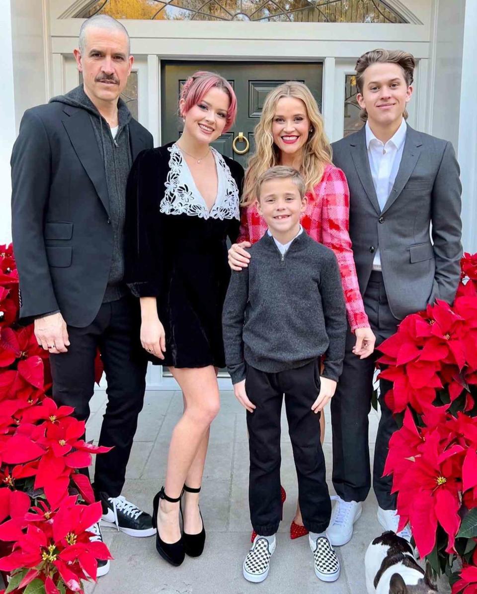 Reese Witherspoon family