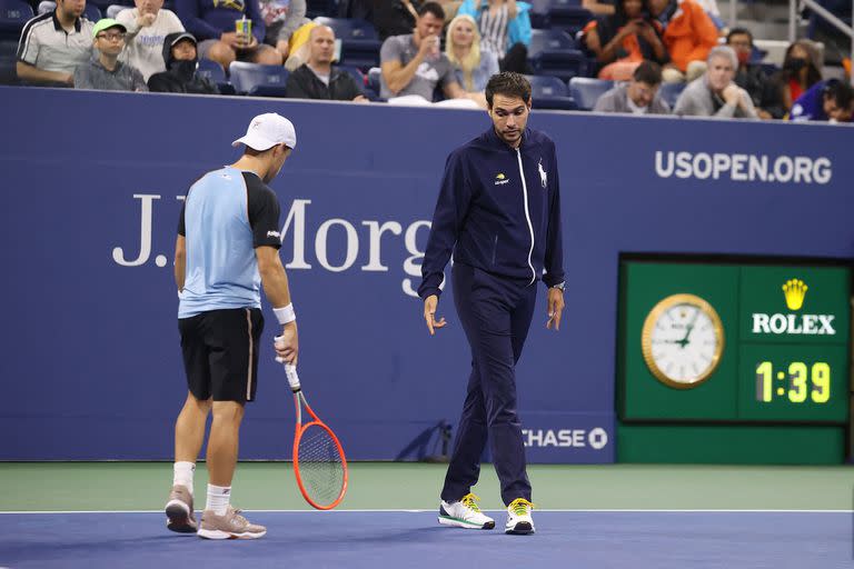 Schwartzman y una discusión con el umpire; fue durante el primer set, cuando las condiciones en el estadio Armstrong no eran las ideales para jugar