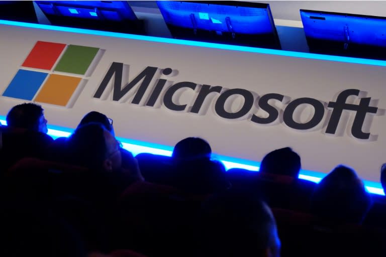 Microsoft, qui publie ses résultats trimestriels jeudi, a annoncé près de 10 milliards de dollars d'investissements dans l'intelligence artificielle (IA) à l'étranger ces derniers mois (Sam YEH)