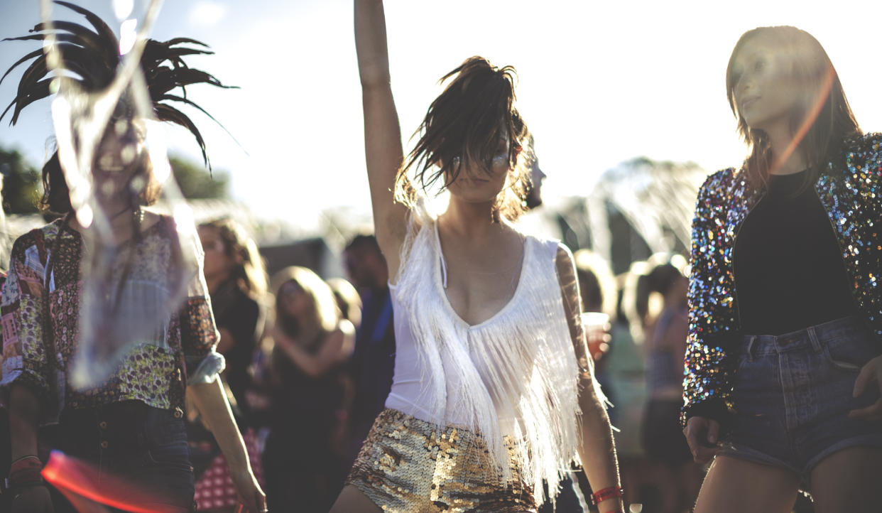 Das richtige Outfit ist beim Festival-Sommer das A und O. (Bild: Getty Images)