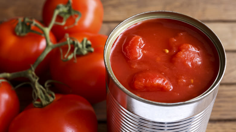 fresh and canned tomatoes
