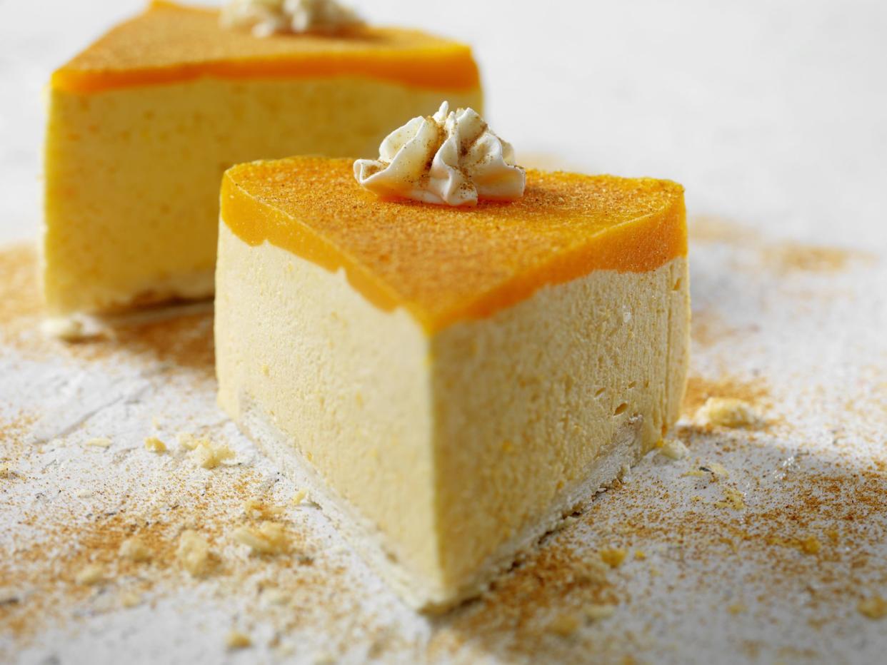 No-Bake Pumpkin Spice Cheesecake with Shortbread Crust