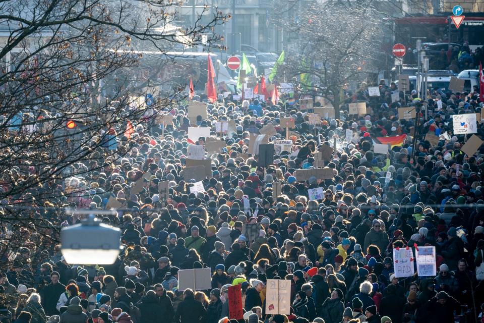 2024年1月20日，德國紐倫堡民眾抗議極右翼另類選擇黨（AfD）參與重置移民的密會。美聯社