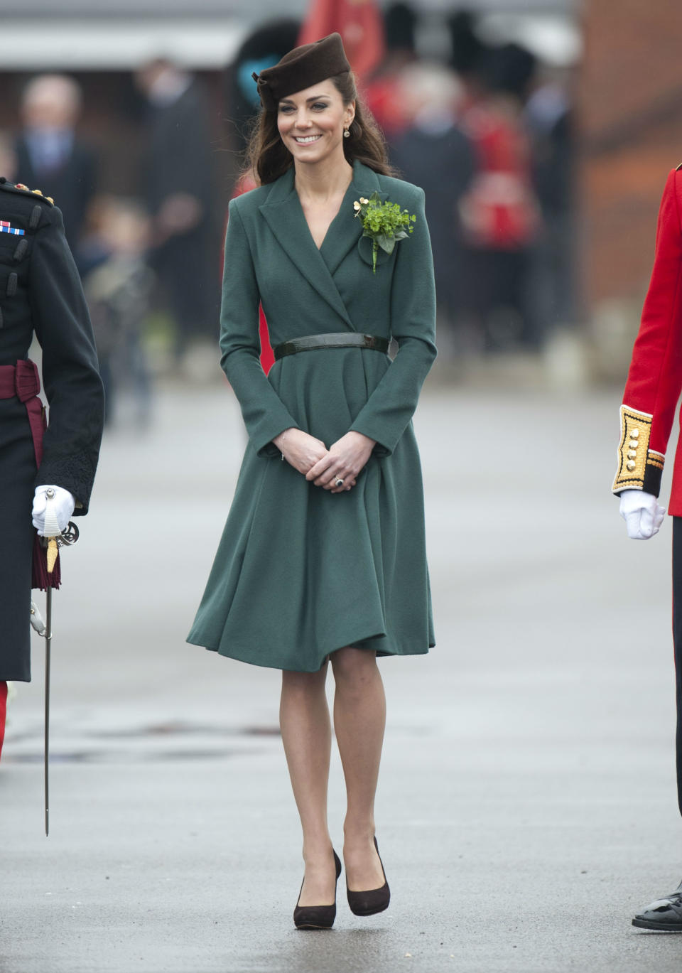 <p>Emilia Wickstead fue la diseñadora que vistió a la mujer del príncipe William en el St. Patrick’s Day de 2012. ¡Estaba guapísima! (Foto: Gtres). </p>