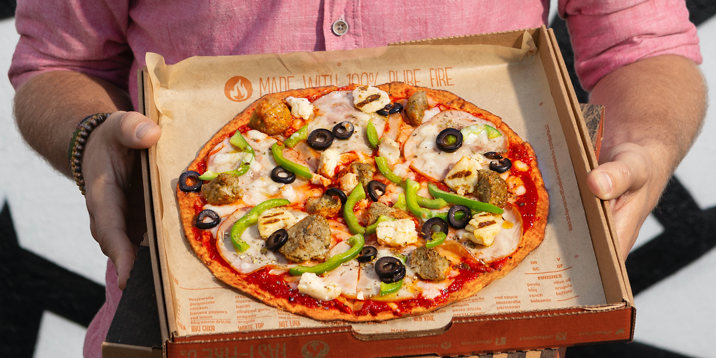 This Pizza Chain Just Launched The First Ever Keto Pizza Crust For Delivery