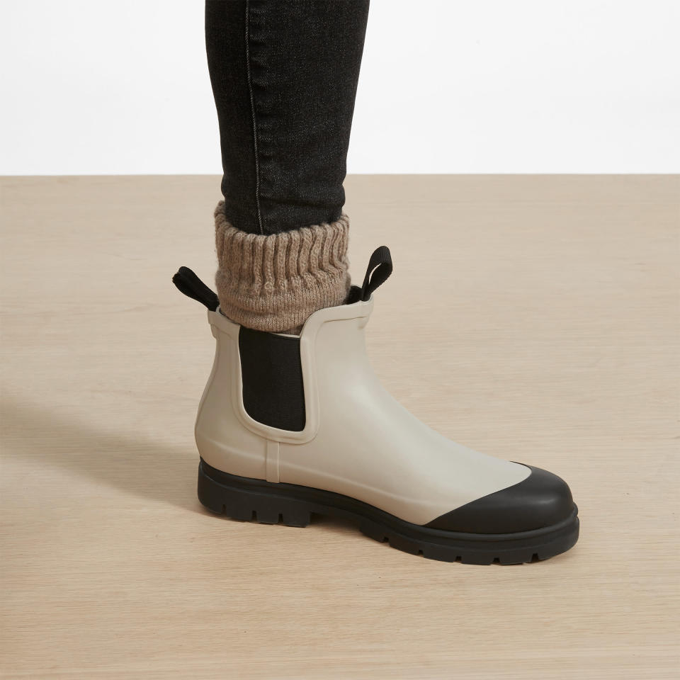 <p><a href="https://go.redirectingat.com?id=74968X1596630&url=https%3A%2F%2Fwww.everlane.com%2Fproducts%2Fwomens-rain-boot-stone&sref=https%3A%2F%2Fwww.thepioneerwoman.com%2Ffashion-style%2Fg34512144%2Fmost-comfortable-ankle-boots%2F" rel="nofollow noopener" target="_blank" data-ylk="slk:Shop Now;elm:context_link;itc:0;sec:content-canvas" class="link ">Shop Now</a></p><p>Everlane The Rain Boots</p><p>everlane.com</p><p>$85.00</p><span class="copyright">Everlane</span>