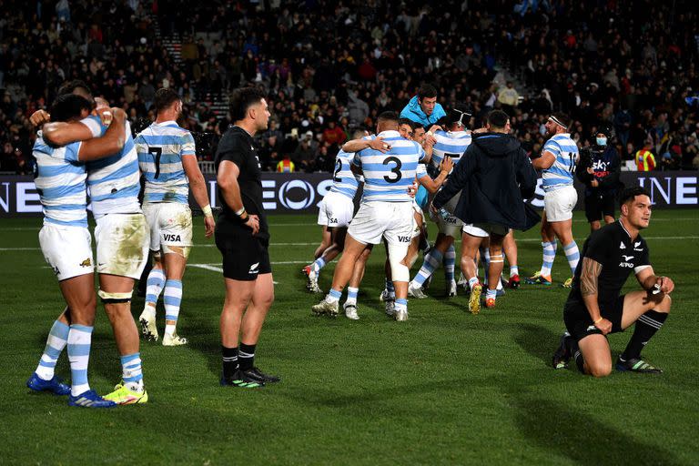 De rodillas: así terminaron los All Blacks frente a los Pumas