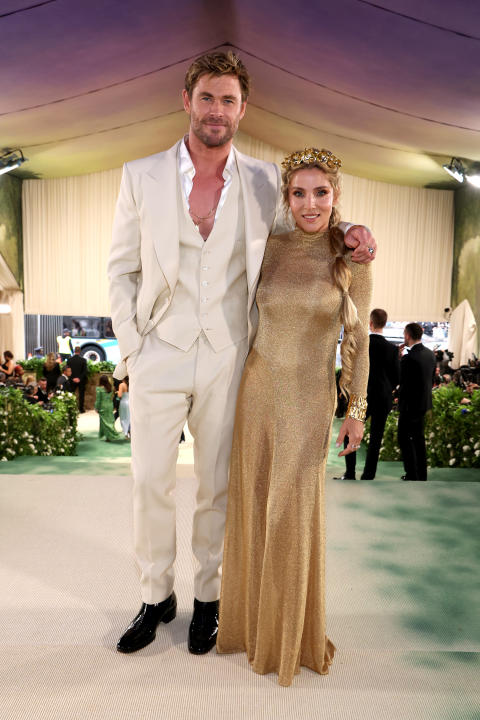 Chris Hemsworth y Elsa Pataky.  (Photo by Kevin Mazur/MG24/Getty Images for The Met Museum/Vogue)