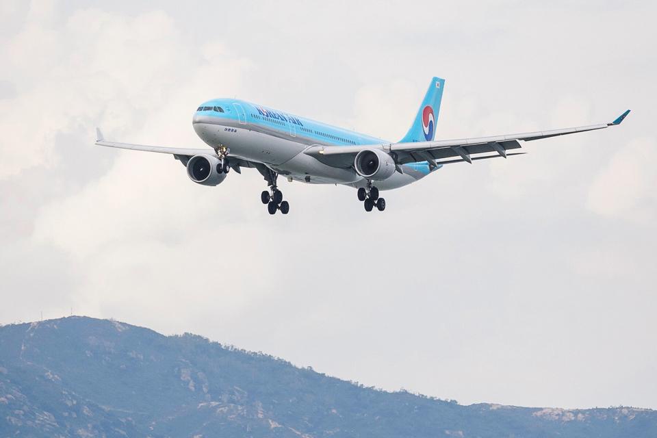 An Airbus A330-300 passenger plane belonging to the Korean Air lands at Hong Kong International Airport