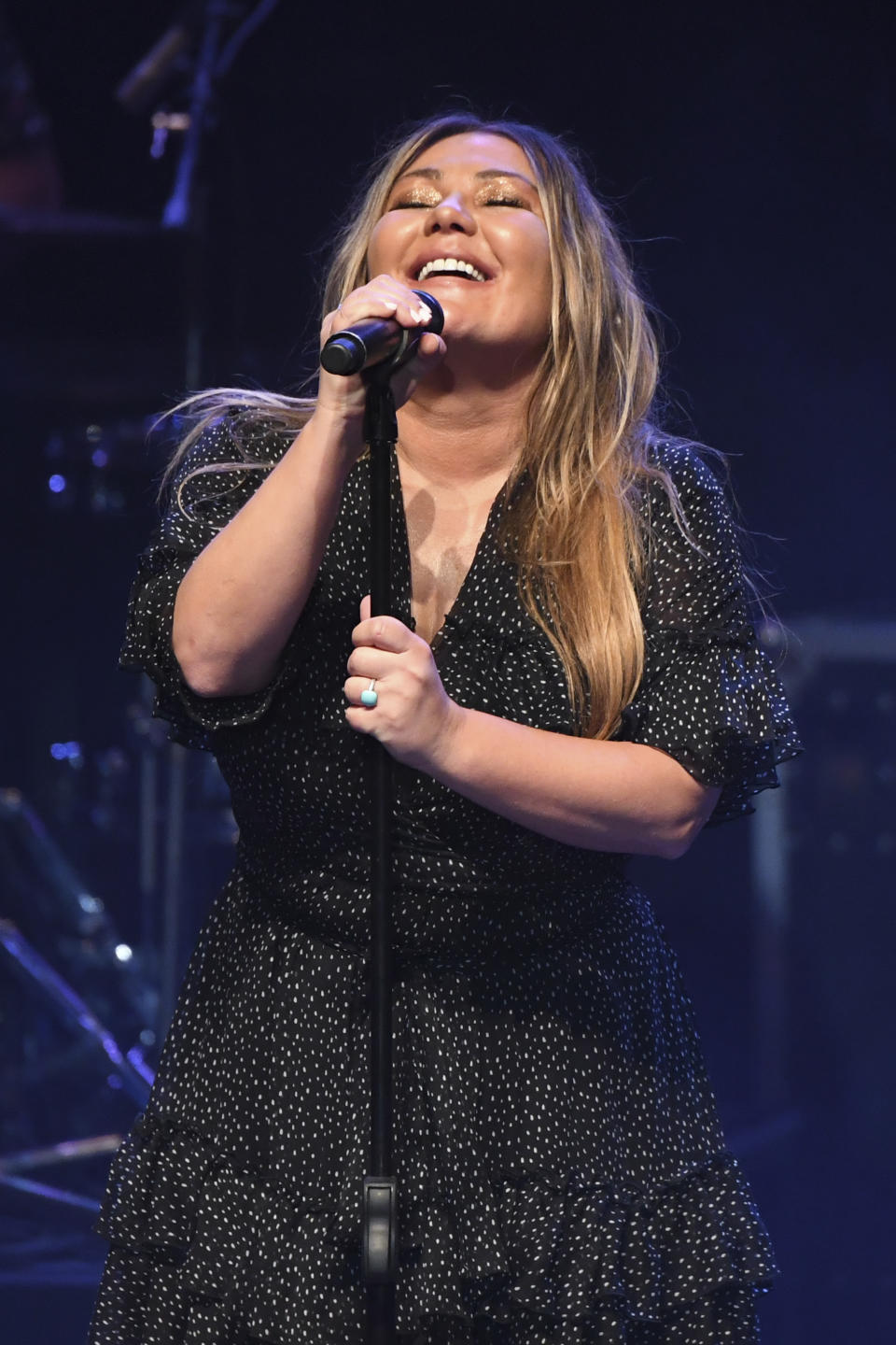 Este era el aspecto de Montero en 2019. Aunque ya había perdido peso, su gran cambio aún estaba por llegar. Esta imagen fue tomada durante un concierto que ofreció en Montevideo, Uruguay. (Foto: Pablo Porciuncula / AFP / Getty Images)