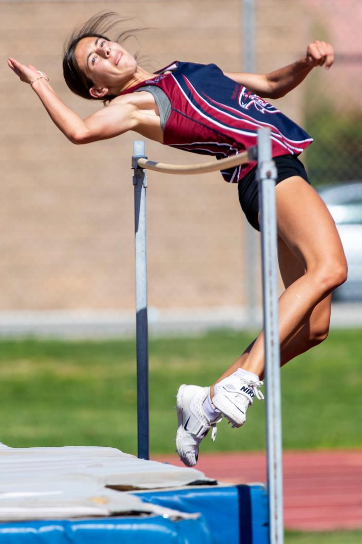 Alaysia Smoot of La Quinta High clears the bar in the high jump during the Desert Empire League Track and Field Finals in Palm Desert, Calif., on May 25, 2021. 