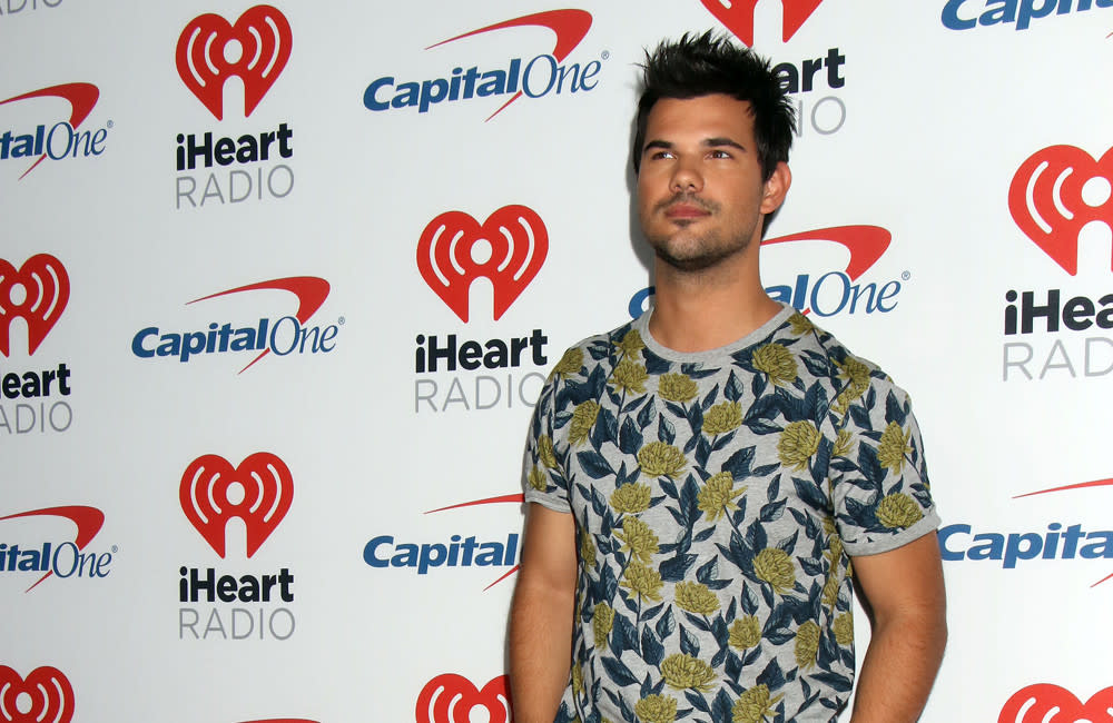 Taylor Lautner struggled with body issues after his star turn in the Twilight movies credit:Bang Showbiz