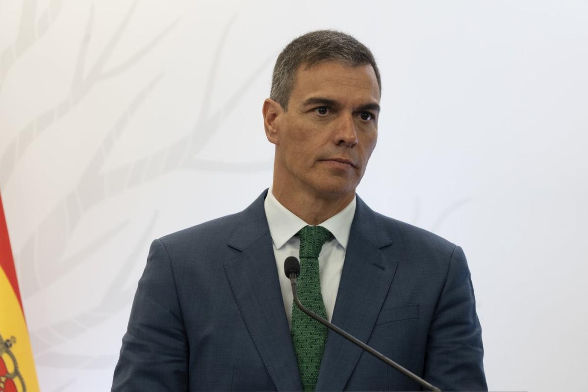 Spanish prime minister visits China to shore up trade and cultural ties during EV tariff spat