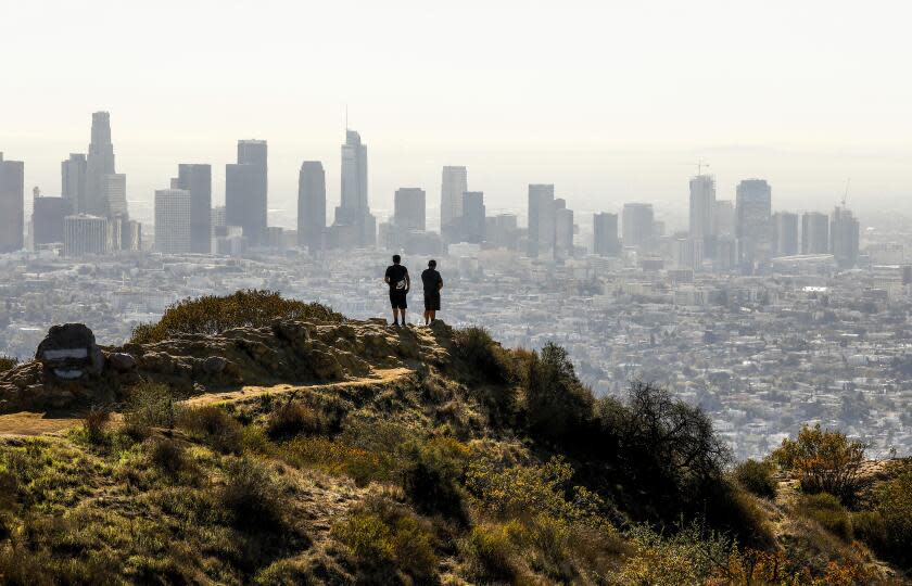 LOS ANGELES, CA - NOVEMBER 11: Several trails feed into the Mt Hollywood Trail leading to the peak of Mount Hollywood at 1,625 ft which is the second tallest peak in Griffith Park. The trails provide amazing views of the Griffith Observatory, downtown Los Angeles, the Hollywood Sign and views to the Pacific Ocean on clear days. much more. There are many trails that lead to Mt. Hollywood, but a favorite trail begins near the Ferndell Nature Area. Griffith Park on Thursday, Nov. 11, 2021 in Los Angeles, CA. (Al Seib / Los Angeles Times).