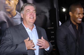 Bruce McGill and Jamie Foxx at the LA premiere of Dreamworks SKG's Collateral -2004 Photo: