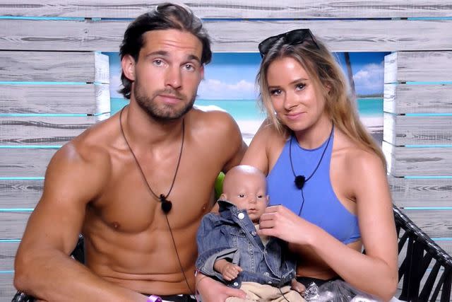 <p>ITV/Shutterstock</p> Camilla Thurlow and Jamie Jewitt on Season 3 of 'Love Island'.