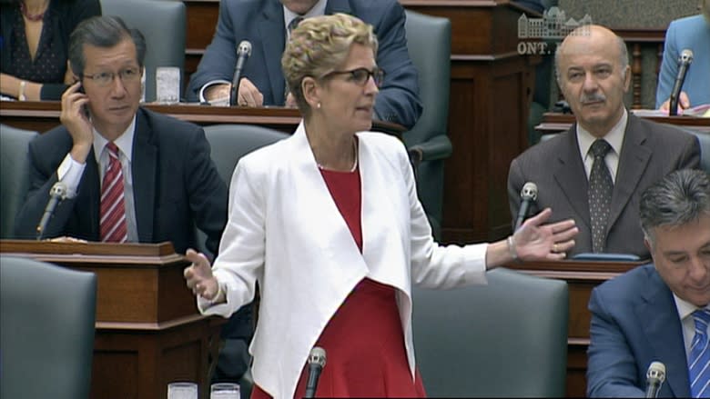 Ontario MPPs salary freeze won't be lifted before 2019