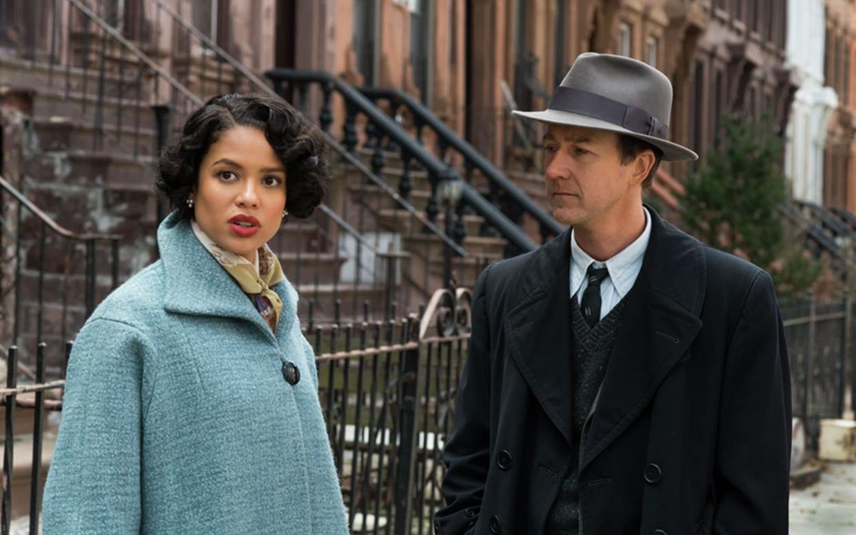 Gugu Mbatha-Raw and Edward Norton in Motherless Brooklyn - WARNER BROS. ENTERTAINMENT INC.