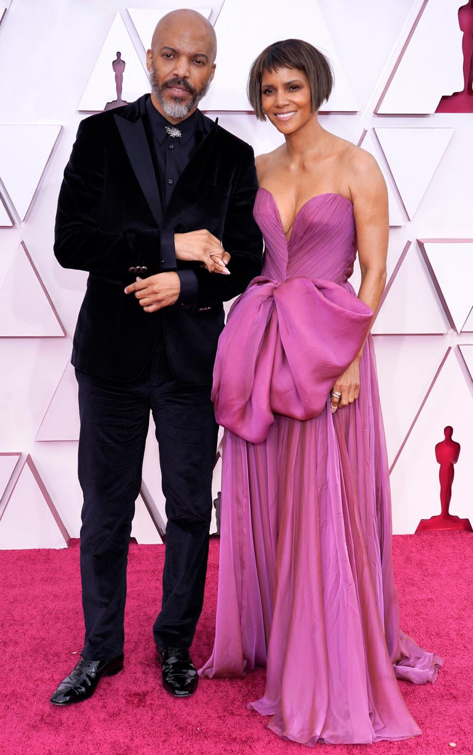 Van Hunt and Halle Berry attend the 93rd Annual Academy Awards at Union Station on April 25, 2021 in Los Angeles, California