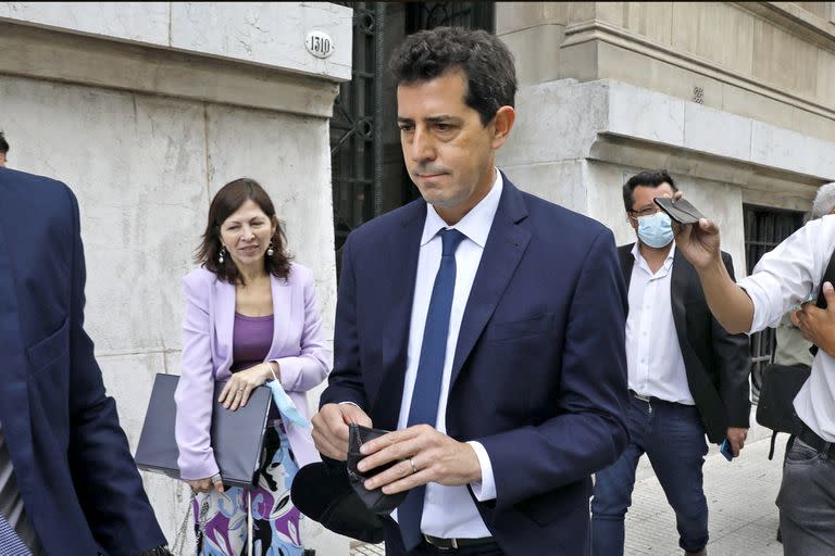 Wado de Pedro se retira del palacio de tribunales luego de mantener una reunin con rodriguez  Larreta y Comitiva de Ciudad por audiencia por fonos coparticipables