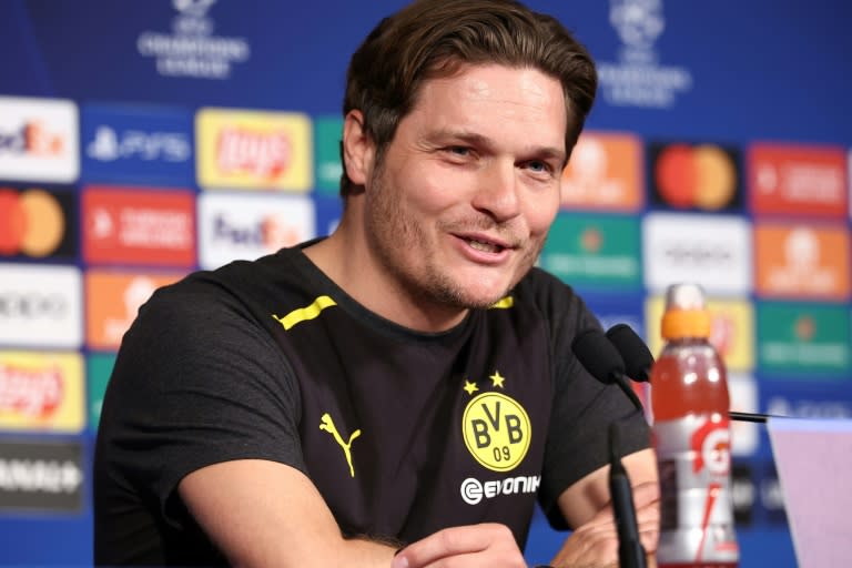 Edin Terzic, entrenador del Borussia Dortmund, durante su conferencia de prensa de la víspera de la vuelta de la semifinal de la Liga de Campeones contra el París Saint-Germain. En París, el 6 de mayo de 2024 (FRANCK FIFE)