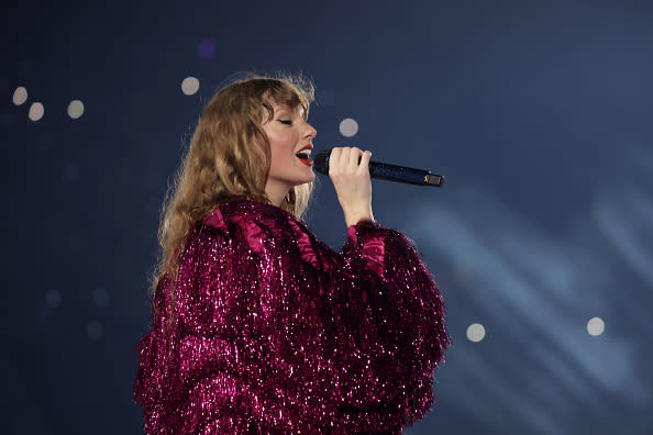 SINGAPORE, SINGAPORE – MARCH 02: EDITORIAL USE ONLY. NO BOOK COVERS Taylor Swift performs during “Taylor Swift | The Eras Tour” at the National Stadium on March 02, 2024 in Singapore. (Photo by Ashok Kumar/TAS24/Getty Images for TAS Rights Management)