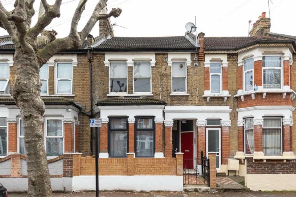 Shelley Avenue, E12 (The Stow Brothers)