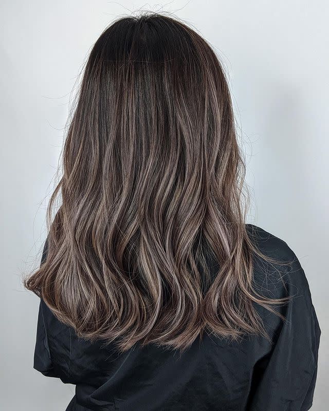 10) These Ash-Brown Highlights