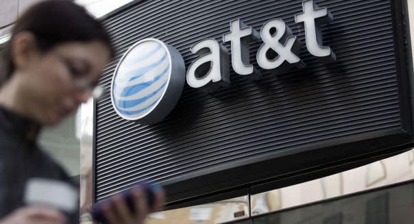 AT&T Cuts 2014 Forecast, Misses Estimates Amid Price Battles