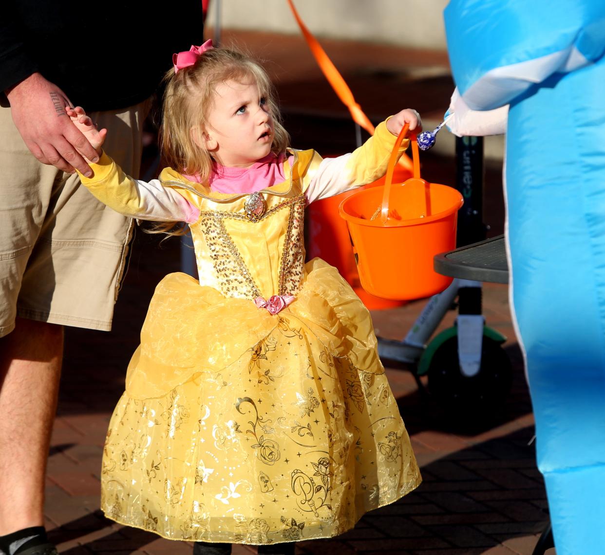 It was Halloween night and Brent Street was hoping with some trick or treat goodness.  Oct. 31, 2021