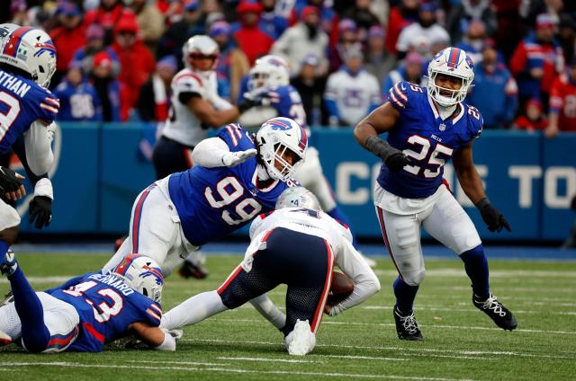 5 pending free agents the Bills should consider re-signing in 2024 - Yahoo Sports