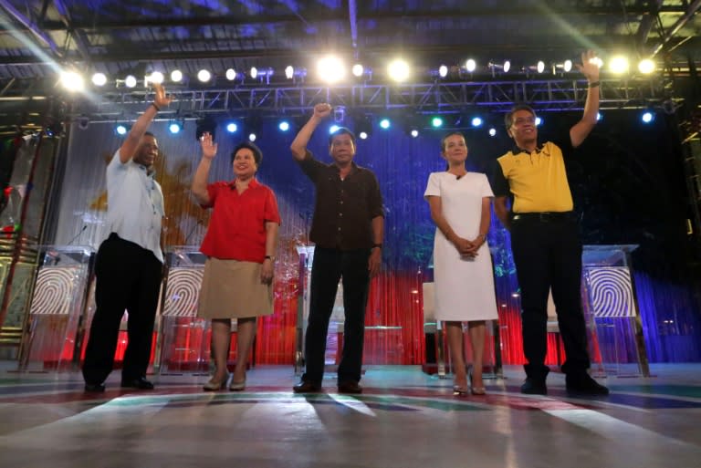 Philippine presidential candidates, (from L) VP Jejomar Binay, Senator Miriam Santiago, Davao City Mayor Rodrigo Duterte, Senator Grace Poe, and former Interior Secretary Mar Roxas, seen after a presidential debate in Dagupan City, on April 24, 2016