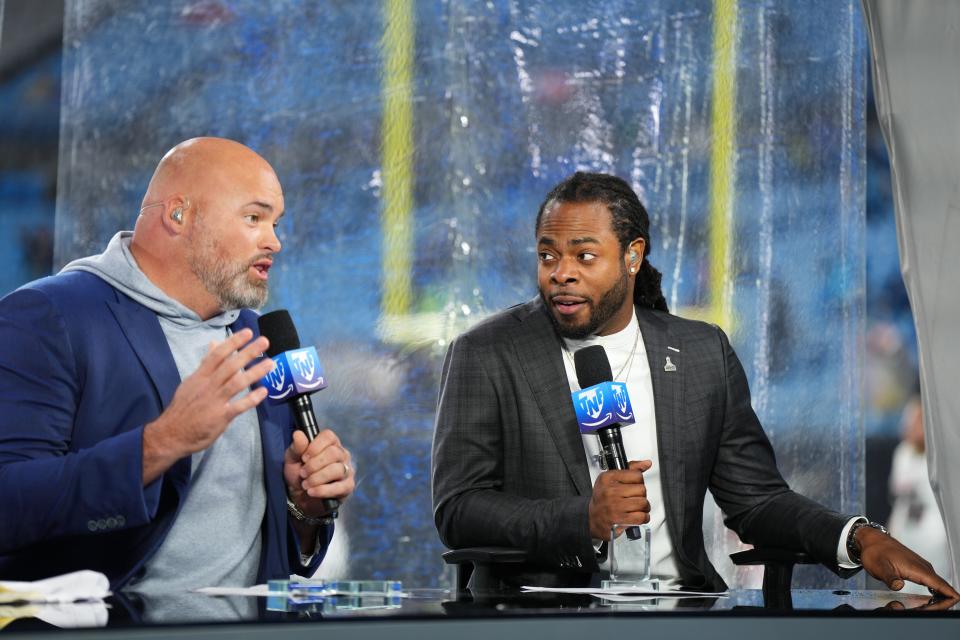 Andrew Whitworth (left) and Richard Sherman (right) on the Thursday Night Football booth.