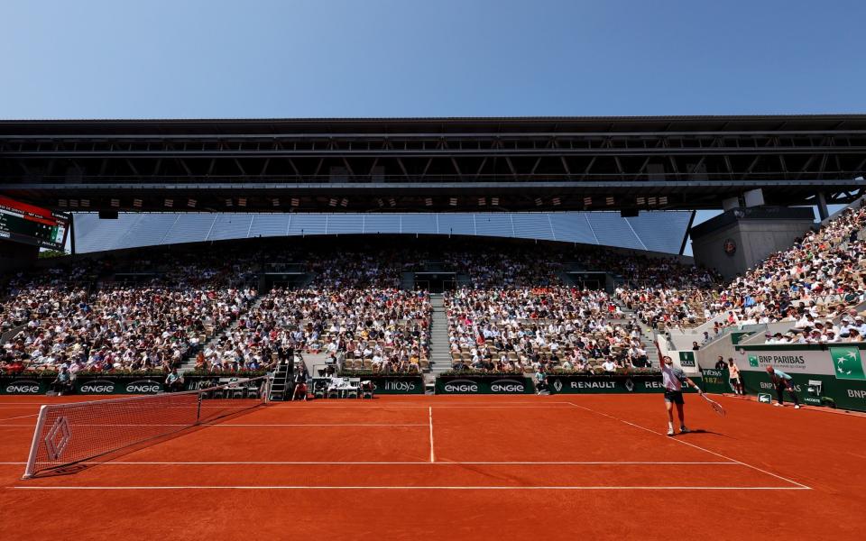 Cameron Norrie vs Benoit Paire: French Open 2023 first round live score - Getty Images/Julian Finney
