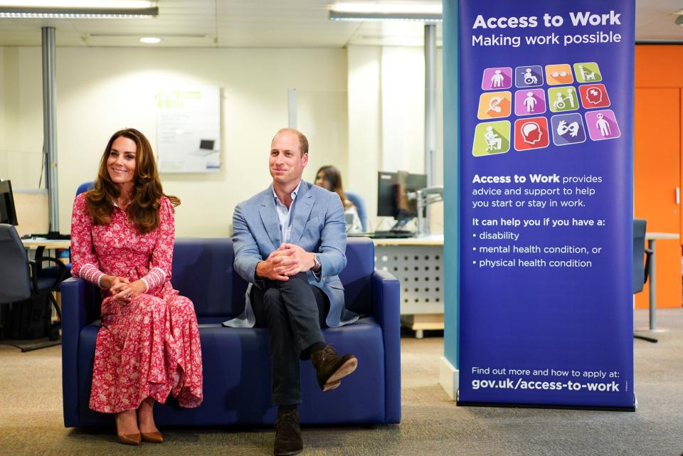 Britain's Prince William, Duke of Cambridge (R), and Britain's Catherine, Duchess of Cambridge (L) speak with people at the London Bridge Jobcentre, in London on September 15, 2020. - The Duke and Duchess of Cambridge carried out engagements in London today to meet local communities, hear about the challenges they have faced over the last six months, and shine a light on individuals and businesses who have gone above and beyond to help others during this extraordinary time. (Photo by HENRY NICHOLLS / POOL / AFP) (Photo by HENRY NICHOLLS/POOL/AFP via Getty Images)