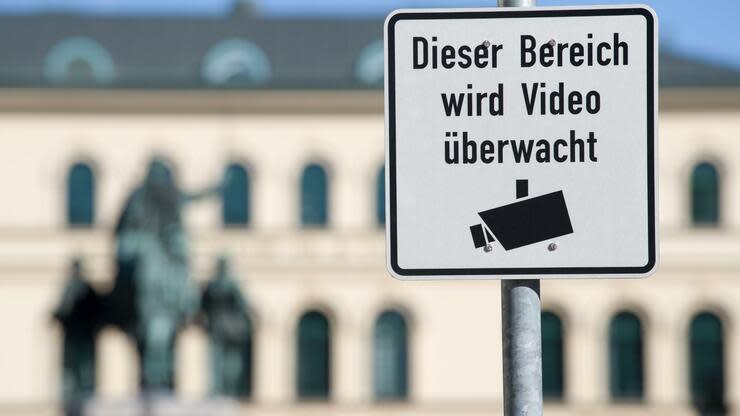 Im öffentlichen Raum ist Videoüberwachung weit verbreitet, allerdings ohne Gesichtserkennung. Foto: dpa