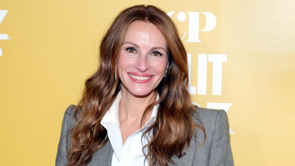 NEW YORK, NEW YORK – APRIL 18: Julia Roberts attends the GASLIT World Premiere on April 18, 2022 in New York City. (Photo by Theo Wargo/Getty Images for STARZ)