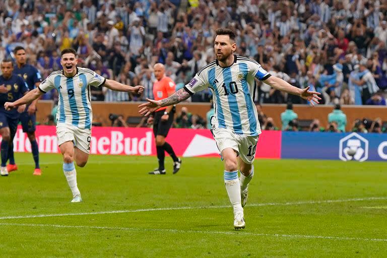 Lionel Messi abrió la cuenta para la selección argentina con un penal que le hicieron a Ángel Di María